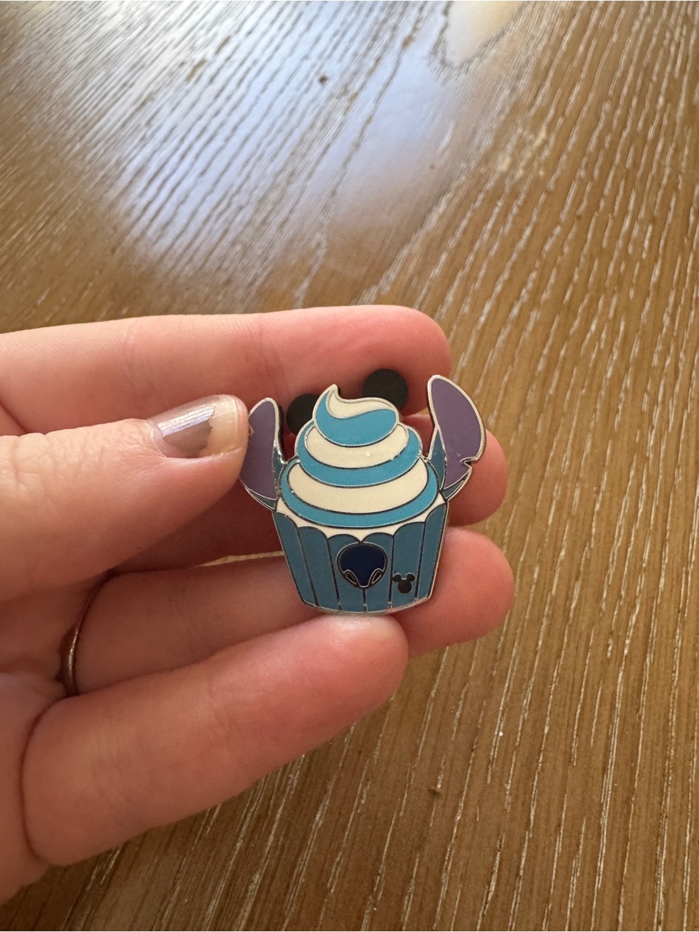 Disney Pin WDW Wave A Hidden Stitch Cupcake 2026